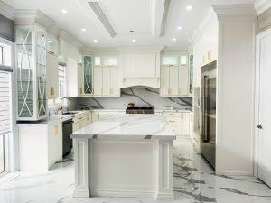 gloss white kitchen cabinets in etobicoke