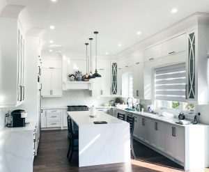 white kitchen cabinets in etobicoke